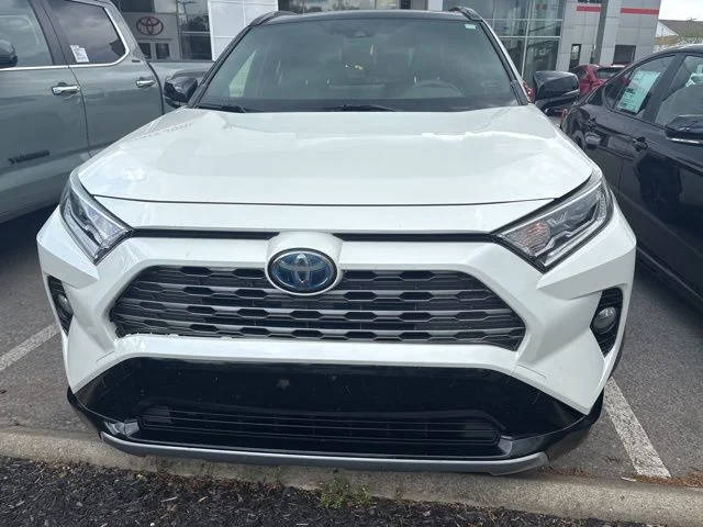 2020 Toyota RAV4 Hybrid XSE AWD photo