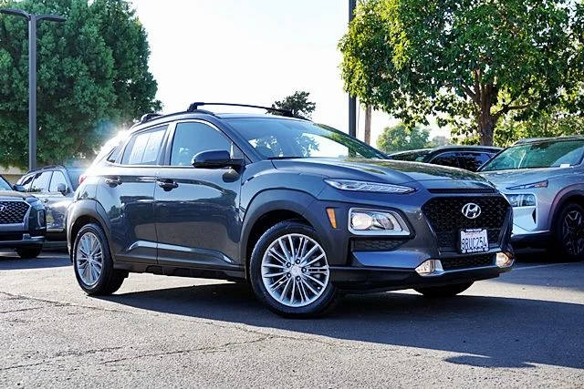 2020 Hyundai Kona SEL Plus FWD photo