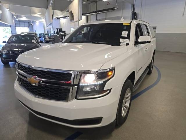 2019 Chevrolet Suburban LT 4WD photo