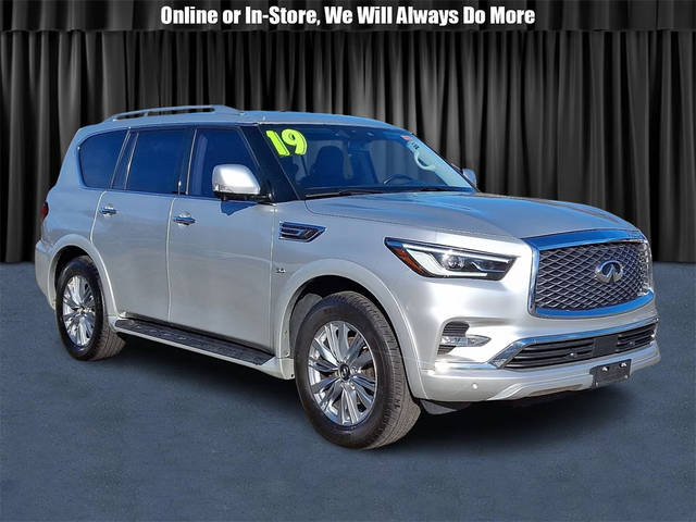 2019 Infiniti QX80 LUXE 4WD photo