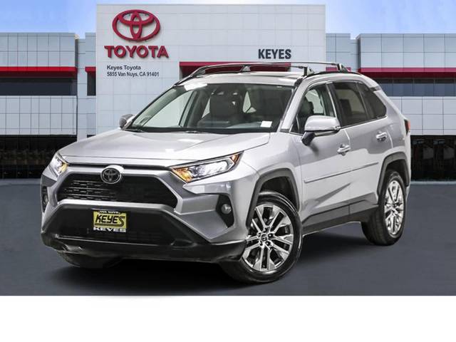 2020 Toyota RAV4 XLE Premium FWD photo