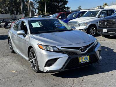 2020 Toyota Camry SE FWD photo