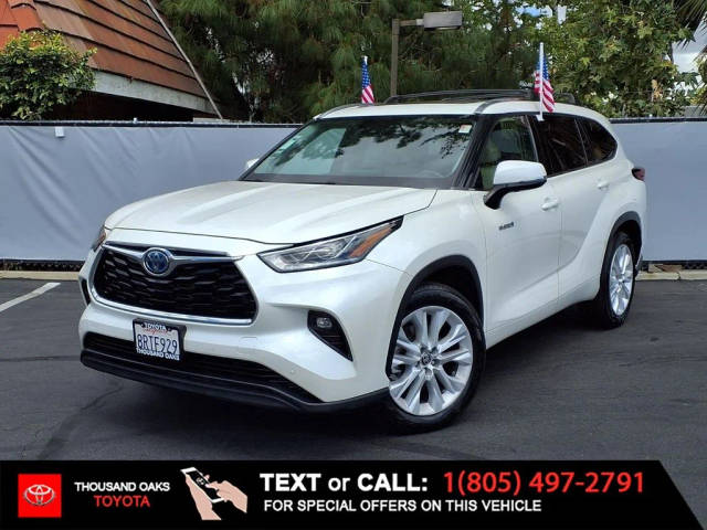 2020 Toyota Highlander Hybrid Limited FWD photo