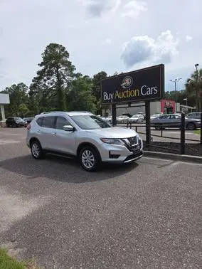 2020 Nissan Rogue SV FWD photo