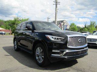 2019 Infiniti QX80 LUXE 4WD photo