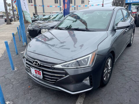 2019 Hyundai Elantra SEL FWD photo