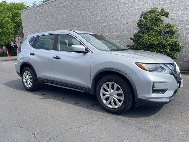 2020 Nissan Rogue S FWD photo