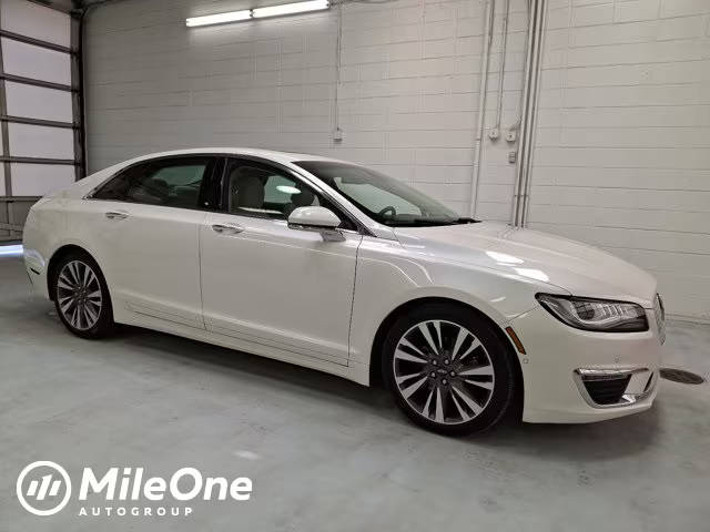 2020 Lincoln MKZ Reserve AWD photo