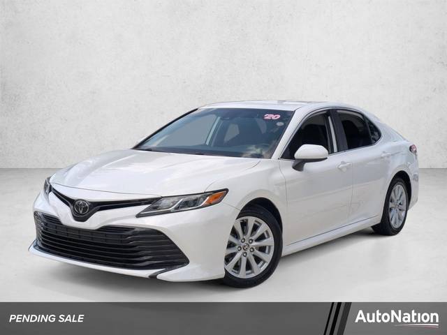2020 Toyota Camry LE FWD photo