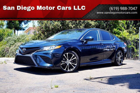 2020 Toyota Camry SE FWD photo