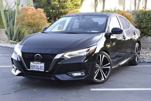 2020 Nissan Sentra SR FWD photo