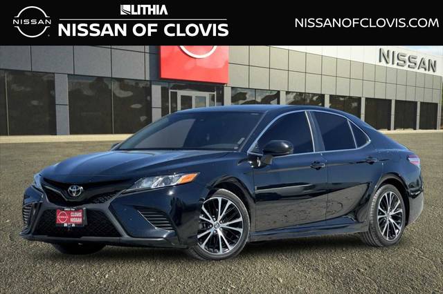 2020 Toyota Camry SE FWD photo