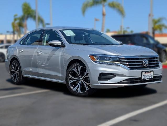 2020 Volkswagen Passat 2.0T SEL FWD photo