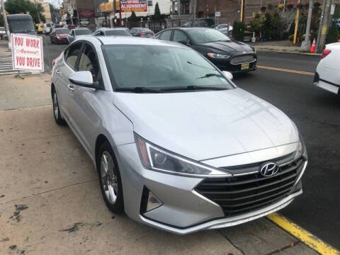 2019 Hyundai Elantra SEL FWD photo