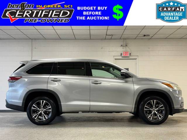 2016 Toyota Highlander XLE FWD photo