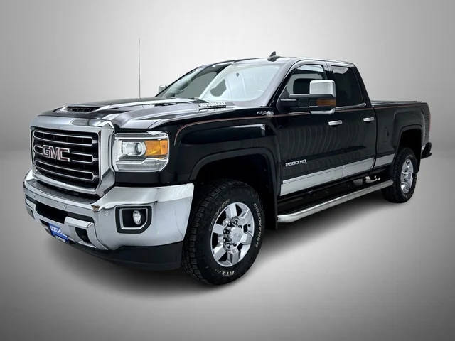 2018 GMC Sierra 2500HD SLT 4WD photo