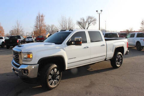 2019 GMC Sierra 2500HD SLT 4WD photo