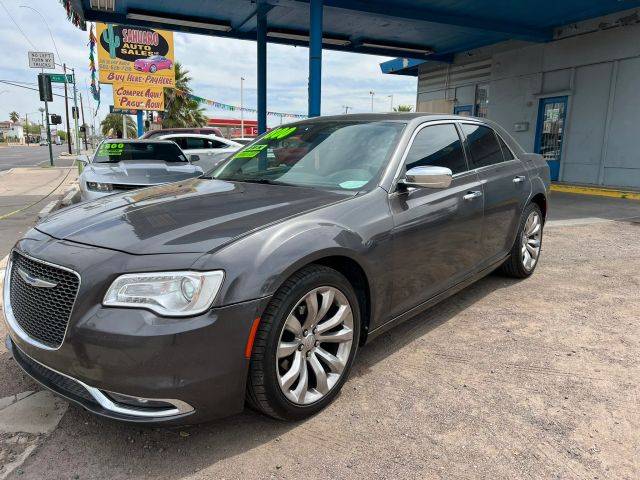 2019 Chrysler 300 Limited RWD photo