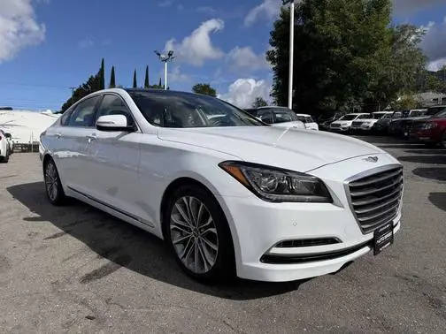 2015 Hyundai Genesis 3.8L RWD photo