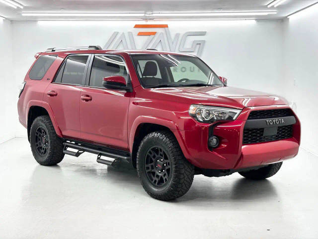 2020 Toyota 4Runner SR5 RWD photo