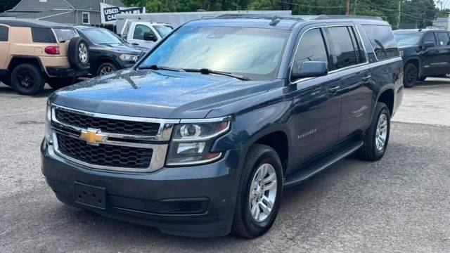 2019 Chevrolet Suburban LT 4WD photo