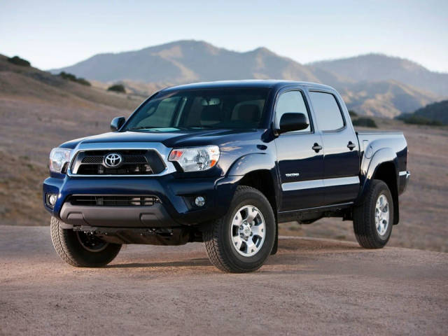 2015 Toyota Tacoma  RWD photo