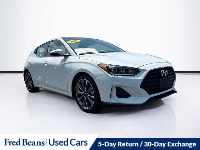 2021 Hyundai Veloster 2.0 Premium FWD photo