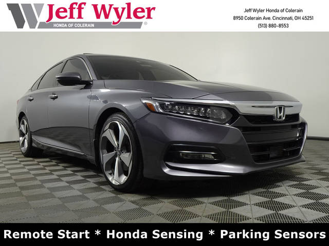 2020 Honda Accord Touring FWD photo