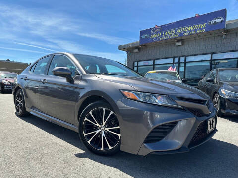 2020 Toyota Camry SE FWD photo
