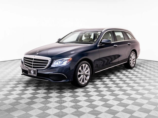 2017 Mercedes-Benz E-Class E 400 Luxury AWD photo
