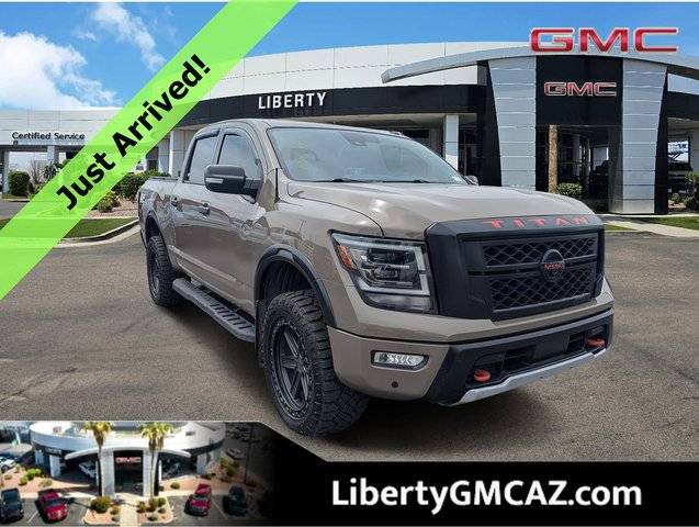 2020 Nissan Titan PRO-4X 4WD photo