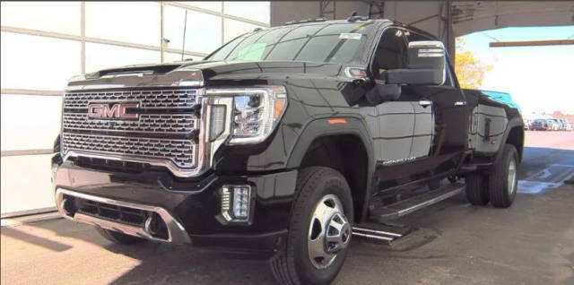 2020 GMC Sierra 3500HD Denali 4WD photo