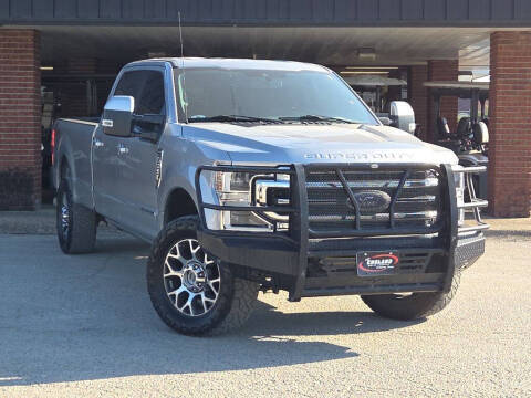 2020 Ford F-350 Super Duty LARIAT 4WD photo