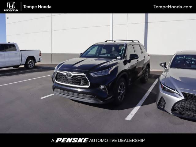 2020 Toyota Highlander XLE AWD photo