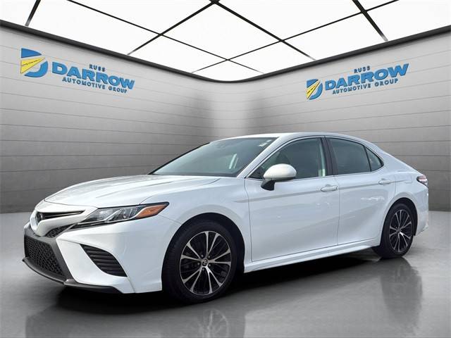 2020 Toyota Camry SE FWD photo