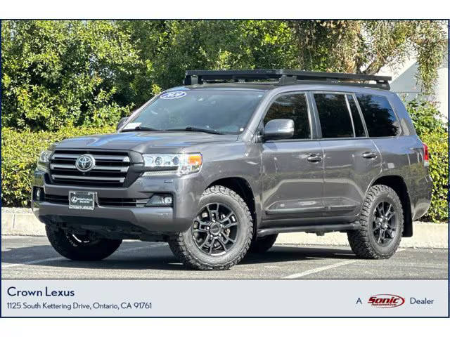 2020 Toyota Land Cruiser 4WD photo