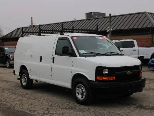 2017 Chevrolet Express Cargo  RWD photo