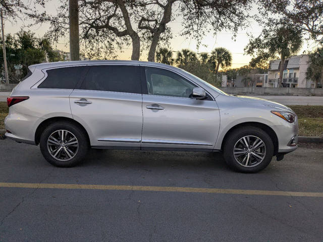 2020 Infiniti QX60 PURE FWD photo