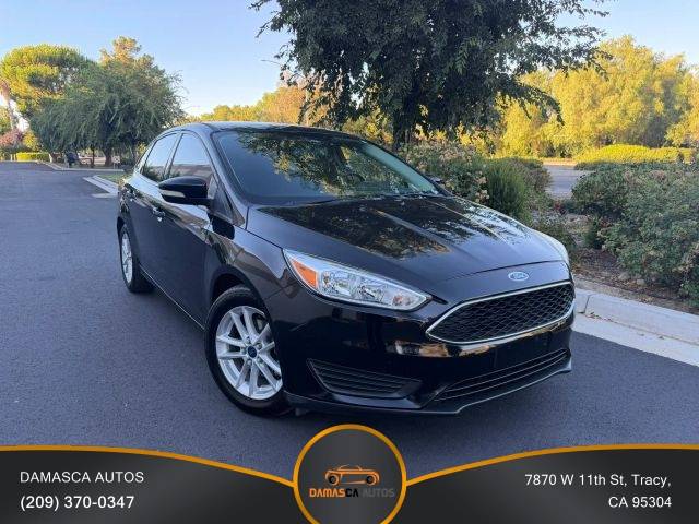 2017 Ford Focus SE FWD photo