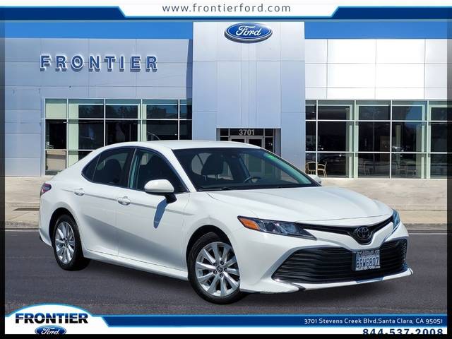 2020 Toyota Camry LE FWD photo