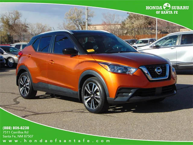 2020 Nissan Kicks SV FWD photo