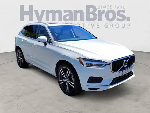 2020 Volvo XC60 Momentum AWD photo