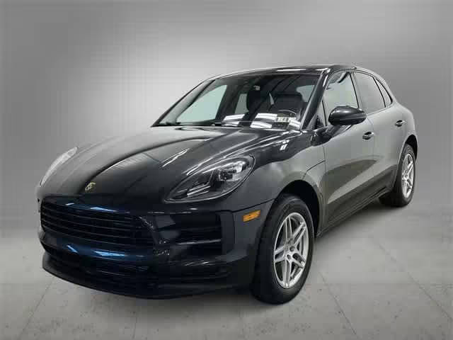 2020 Porsche Macan  AWD photo