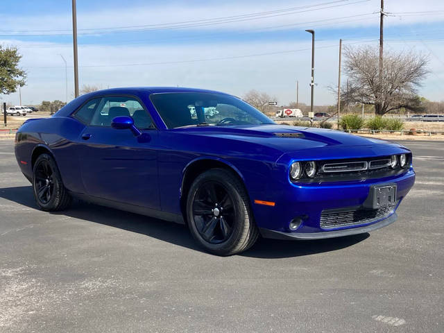 2020 Dodge Challenger SXT RWD photo