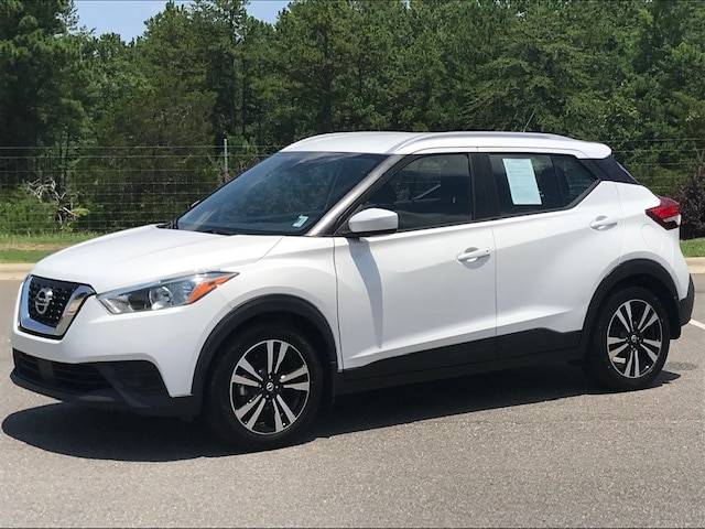 2020 Nissan Kicks SV FWD photo