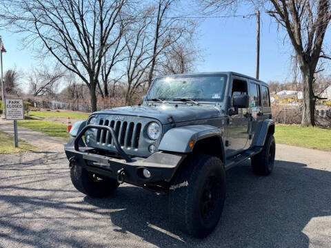 2015 Jeep Wrangler Unlimited Sahara 4WD photo
