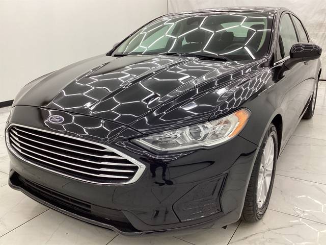 2020 Ford Fusion SE FWD photo