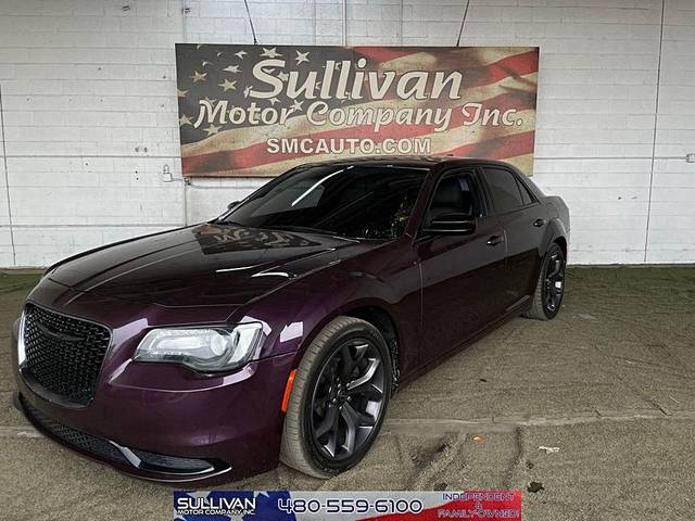 2020 Chrysler 300 Touring RWD photo
