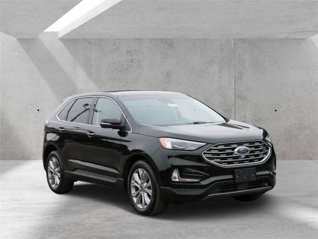 2019 Ford Edge Titanium AWD photo