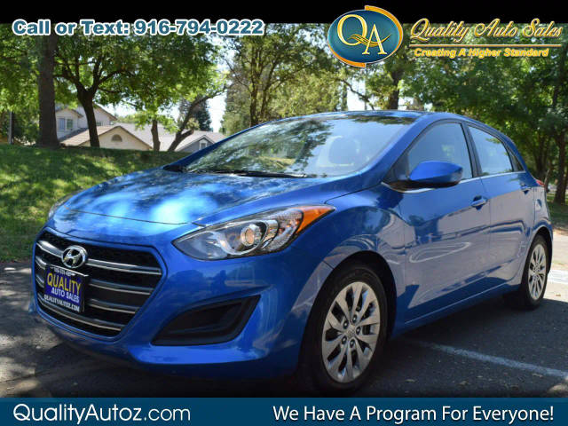 2017 Hyundai Elantra GT FWD photo